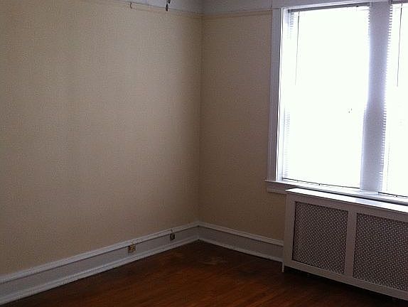 5th image of 246 W Upsal St APT G404