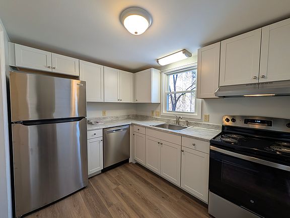 2nd image of 99 Village Green Dr APT 7