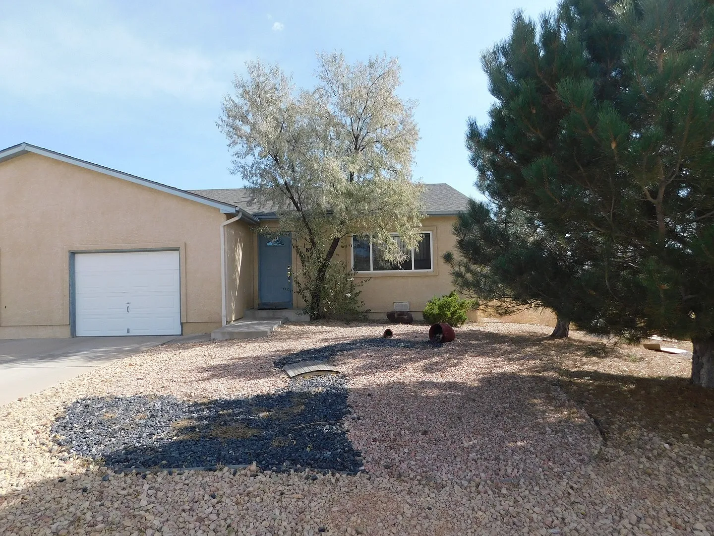 942 Westbrook 180-182 S. Eads Dr. — Photo 1