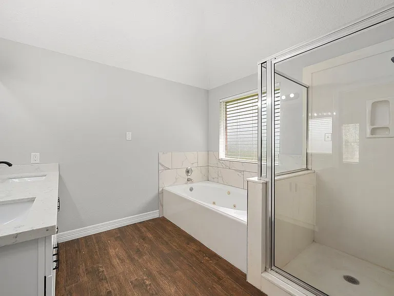 10806 Sutter Ranch Cir — Photo 16