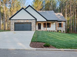 211 Mountain View Cir, Ocoee, TN 37361