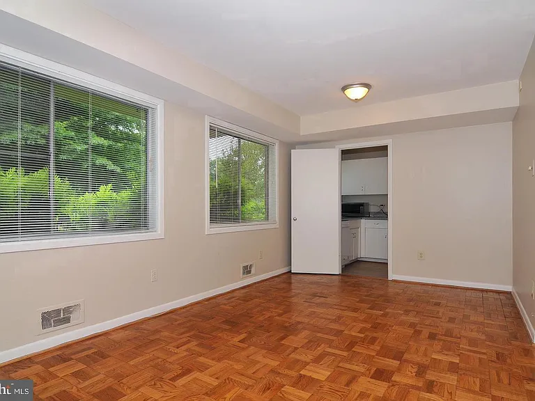 10618 Kenilworth Ave #K4 — Photo 4