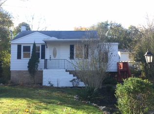 8 Reading Rd, Patterson, NY 12563