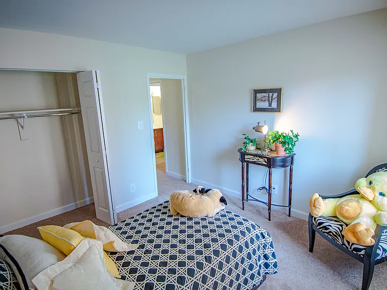 Oakton Park Apartments — Photo 54