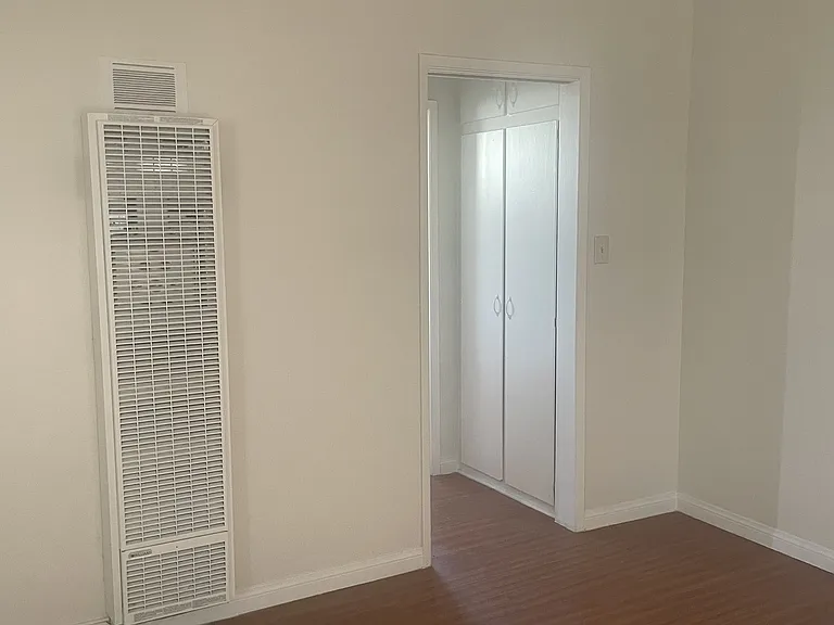 620 Edgewood St #6 — Photo 5