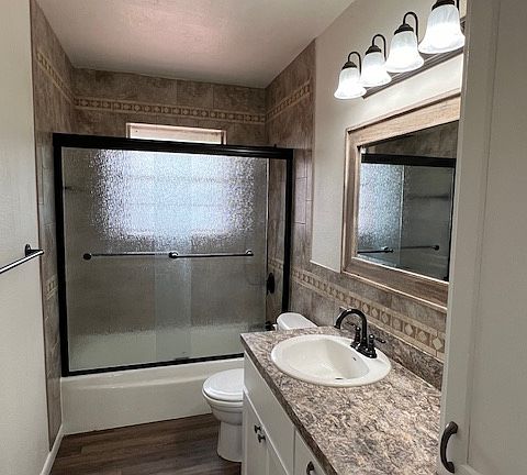 4th image of 2809 Kent Dr