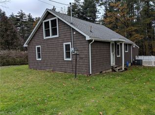 8549 Maple St SW, Sherrodsville, OH 44675