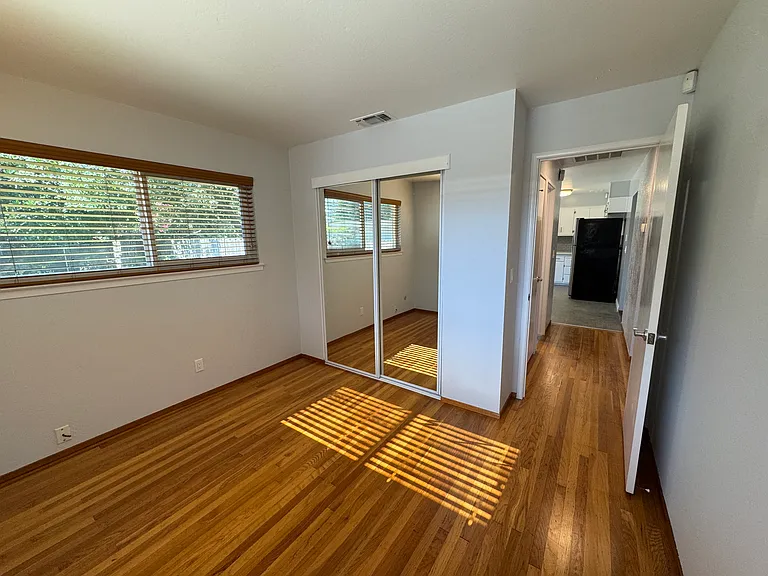 4501 Pasadena Ave — Photo 9