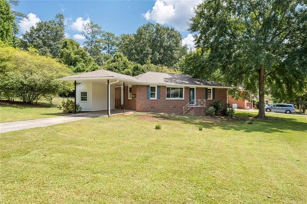 3 bed, 2.5 bath, 1125 sqft, $2,100 — Photo 3