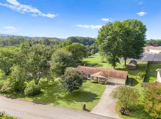 201 Foster Dr, Lenoir City, TN 37772
