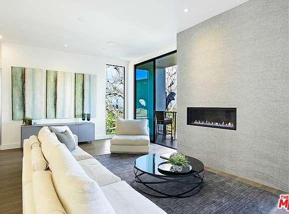 5th image of 3389 Tareco Dr