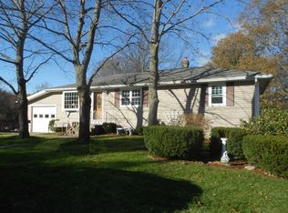 10 Peacedale Ave, Worcester, MA 01607