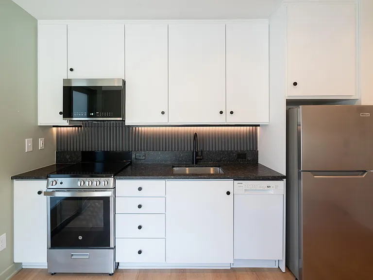 901 E Edenton St #1 — Photo 1