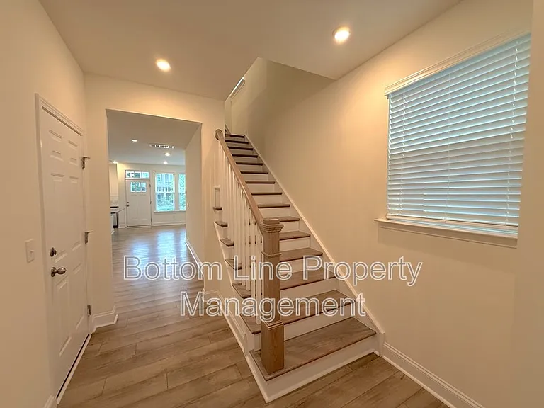1552 Cedar Tree Dr — Photo 12