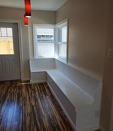 5th image of 9498 S Congress St