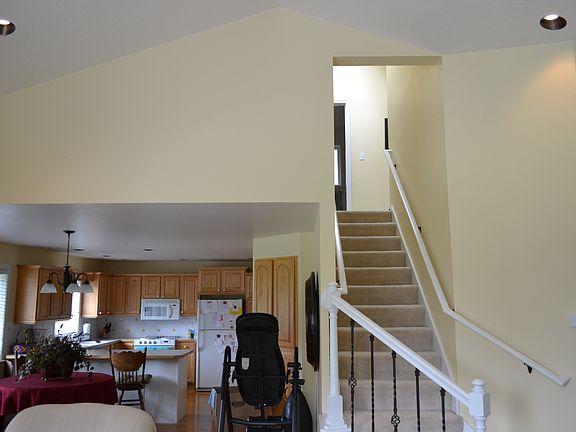 5th image of 3805 NE 50th St
