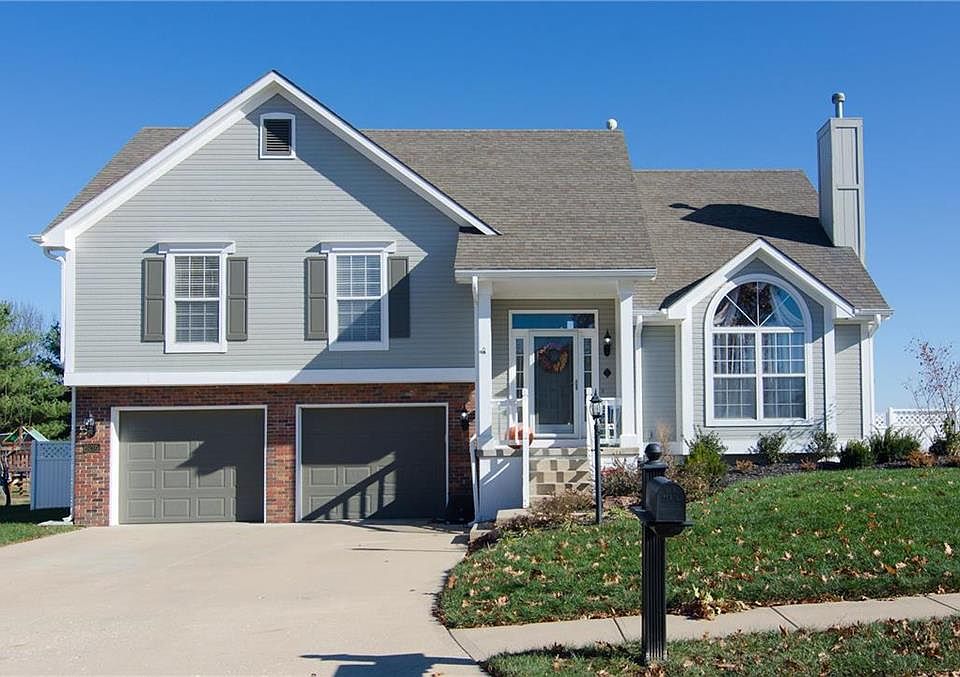 1st image of 6205 Greenway Ct