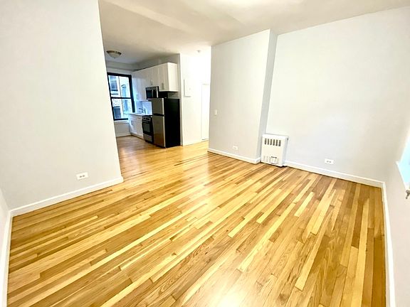 4th image of 535 E 78th St #5V