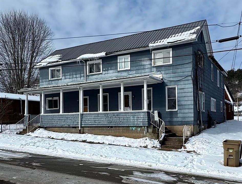 1st image of 124 Chestnut St