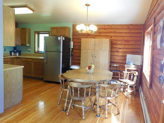 4th image of 746 Aspen Heights Dr