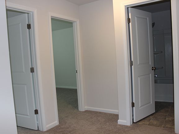 4th image of 15 Apricot Ln #1
