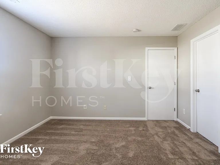 9762 Trail Dr — Photo 13