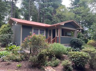 3 Ochlawaha Dr, Hendersonville, NC 28792