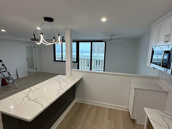 4th image of 100 S Berkley Sq Unit 17C