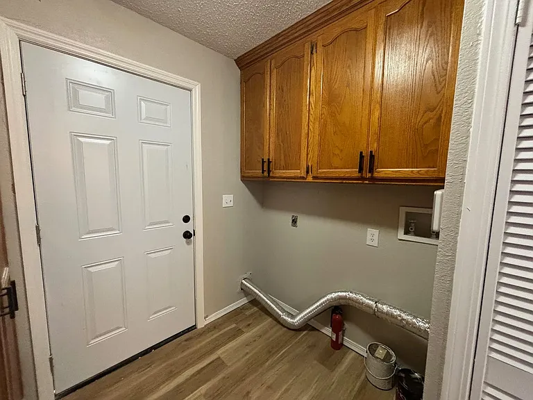 3308 S Saint Paul Ave — Photo 6