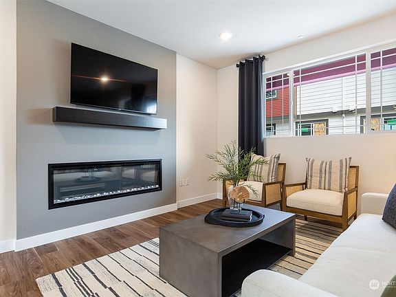 5th image of 357 E Park Street #15