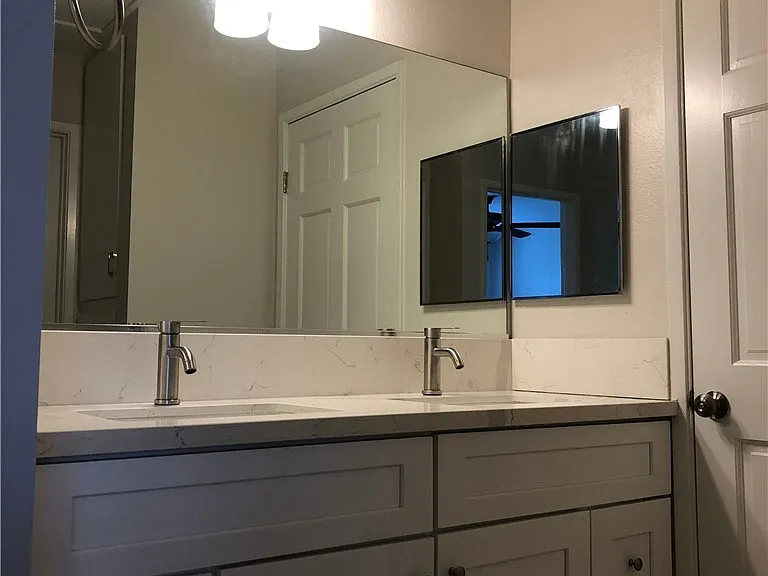 402 Detroit Ave #C — Photo 17