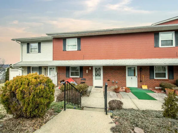 28 Trenton Ct, Wilkes Barre, PA 18702