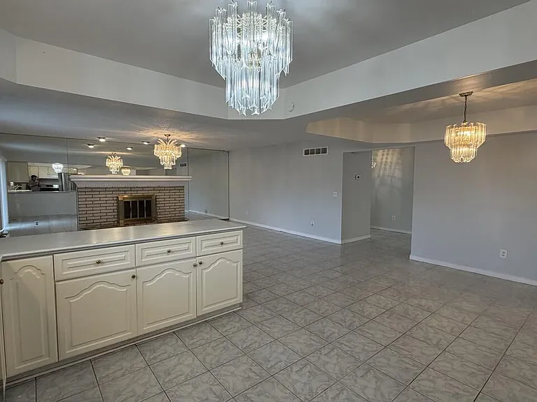 36868 Melbourne Dr — Photo 9