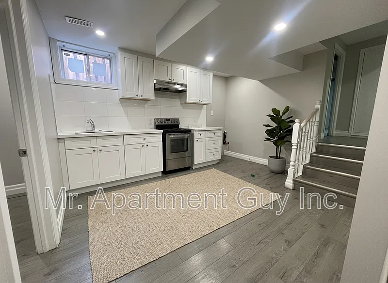 2 bed, 1.0 bath, 800 sqft, $1,545 — Photo 2
