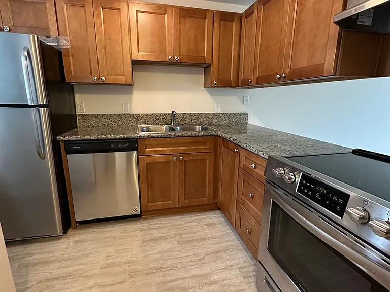 6552 SW 192nd Ave — Photo 3