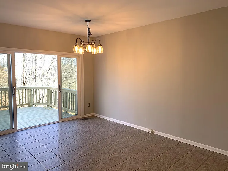 3384 Governors Crest Ct — Photo 9