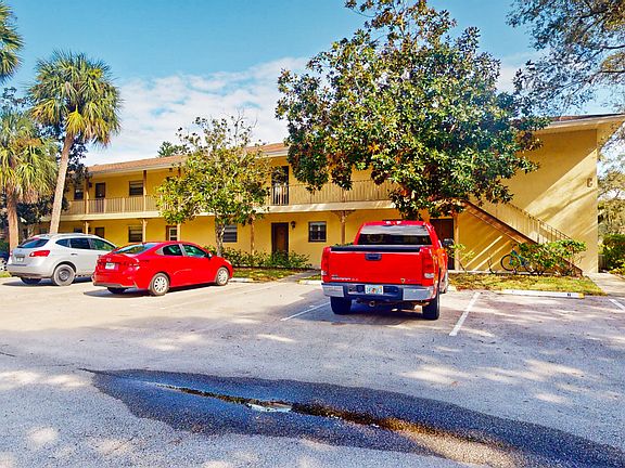 3rd image of 400 18th Street #7