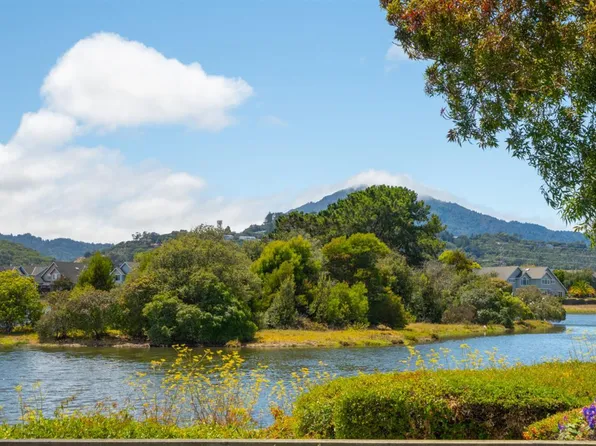58 Bedford Cove, San Rafael, CA 94901