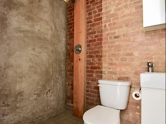 5th image of 1069 Bedford Ave APT 4B