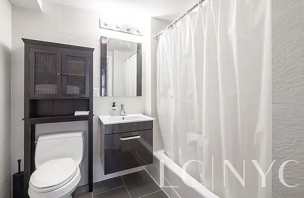 Rented by Keller Williams NYC | media 18