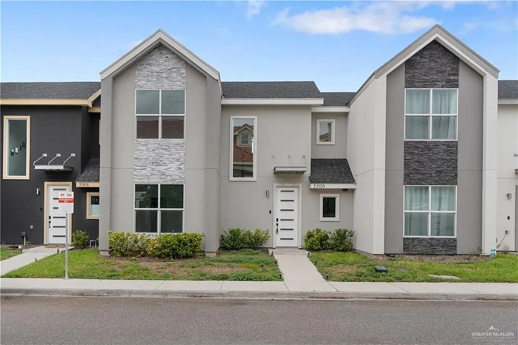 3 bed, 2.5 bath, 1720 sqft, $1,750 — Photo 1