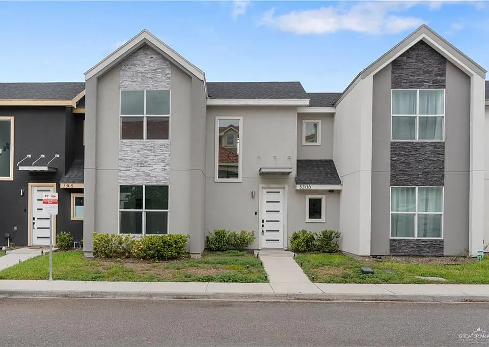 702 W Seminole Ave