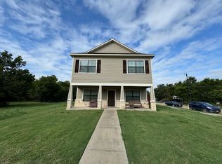 1901 S 17th St, Waco, TX 76706