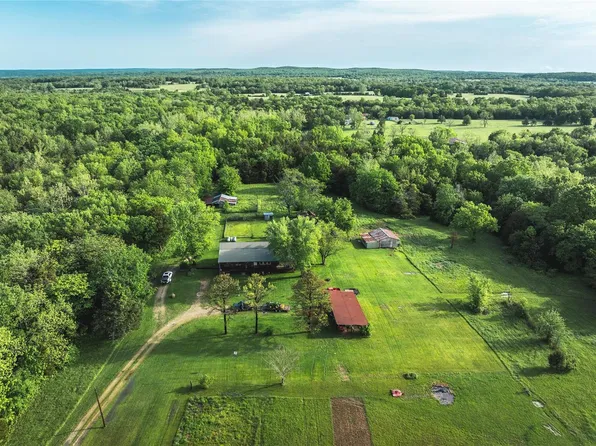 10472 Afton Rd, Bismarck, MO 63624