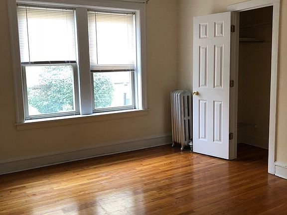 4th image of 5056 N Wolcott Ave APT E1
