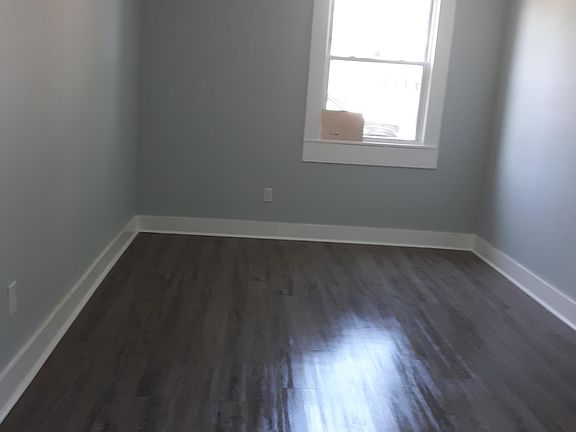 2nd image of 2313 Pickett St