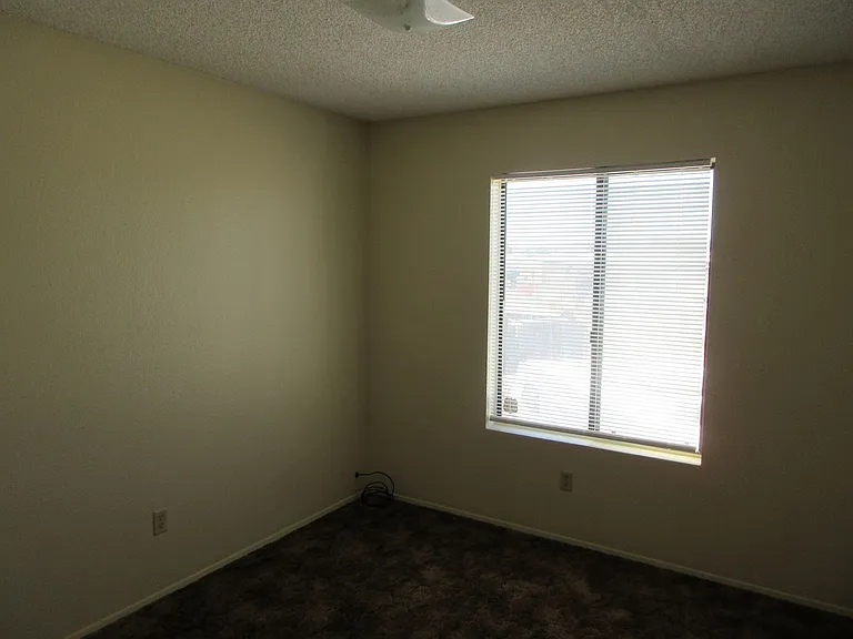 1025 Perdew Ave #C — Photo 8