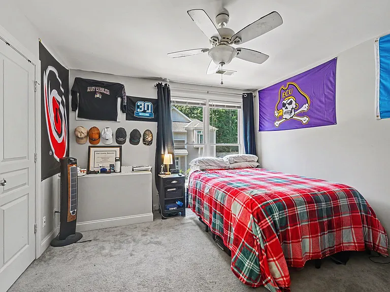 1027 Park West Dr — Photo 12