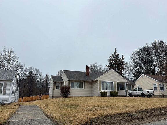 3rd image of 1837 Reed Ave