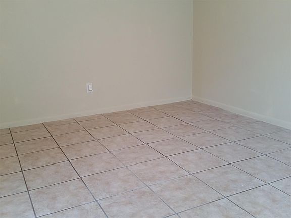 2nd image of 4817 Serafica Dr